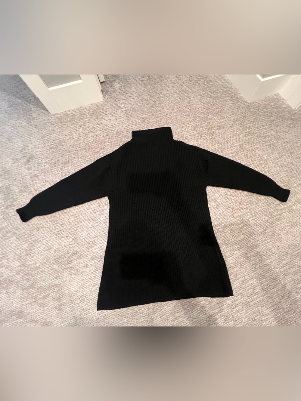 Wilfred Montpellier Sweater Dress, black
size small, very good condition